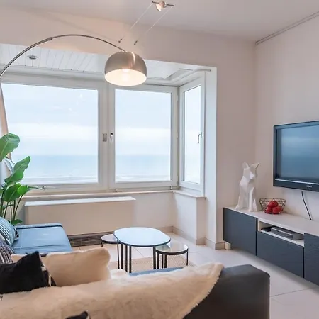 With Gorgeous Sea Views Oostende